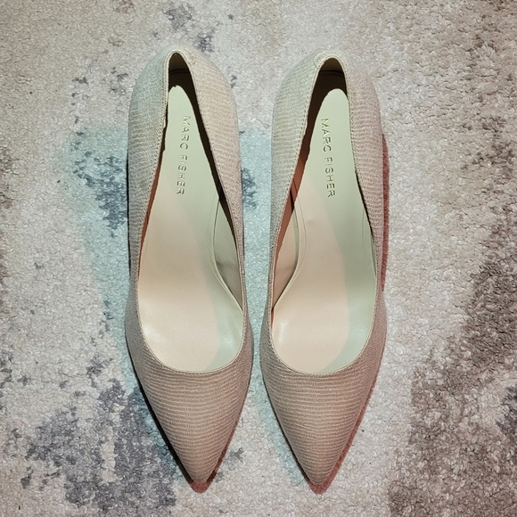 NWOT Marc Fisher Darren 2 Heels, Natural, ~9.5 - Picture 2 of 5